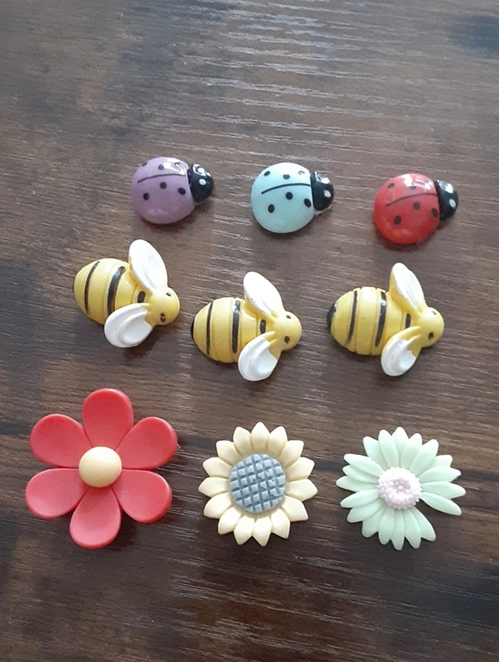 Other - Bees, Ladybugs & Flowers Magnets